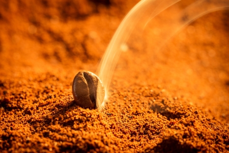 Aroma of roasted coffee grains backgroundの写真素材