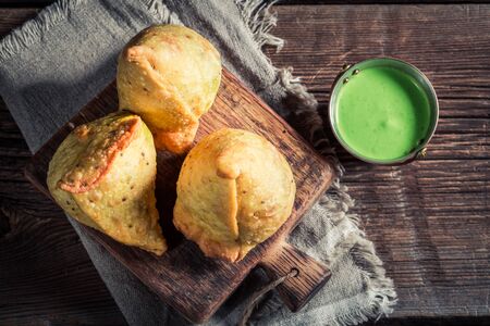 Yummy samosa with green dip