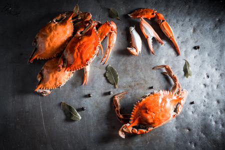 Preparation for fresh crab with allspice and bay leafの写真素材
