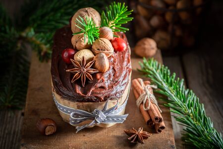 Homemade gingerbread nuts for Christmas baked in a wooden boxの写真素材