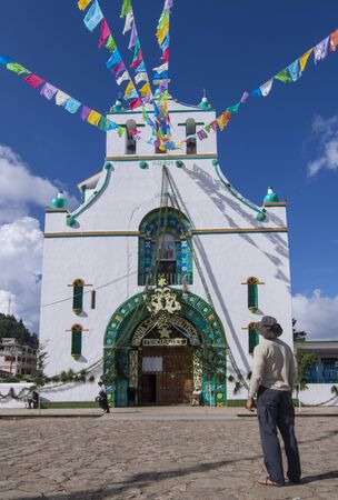 SAN JUAN CHAMULA, CHIAPAS, MEXICO - JUNE 23, 2018: San Juan Chamula preserves a unique and thriving culture greatly admired by the few foreign travelers that adventure to this part of Mexico.のeditorial素材