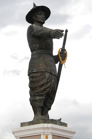 Monument of king Sisavangvong near Mekong in Vientian, Laosのeditorial素材