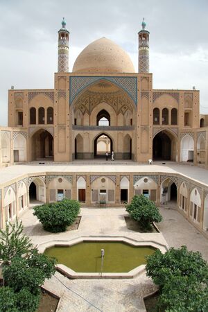 Inner yard of big mosque in Kashan, Iranのeditorial素材