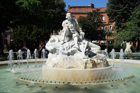 TOULOUSE, FRANCE - CIRCA JULY 2015 Fountain with Pierre Goudouli on the Wilson Squareのeditorial素材