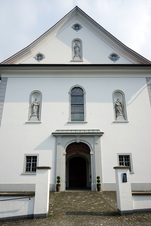 BECKENRIED, SWITZERLAND - CIRCA AUGUST 2015 Facade of parish churchのeditorial素材