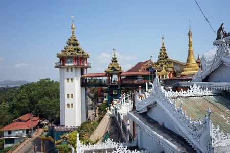 MAWLAMYINE, MYANMAR - CIRCA APRIL 2017 Kyaik Than Lan Pagodaのeditorial素材