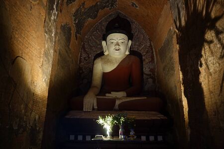 BAGAN, MYANMAR - CIRCA APRIL 2017 Buddha in Dhammayangyi Templeのeditorial素材