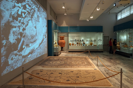 HERAKLION, GREECE - CIRCA MAY 2018 Room in Archaeological museumのeditorial素材