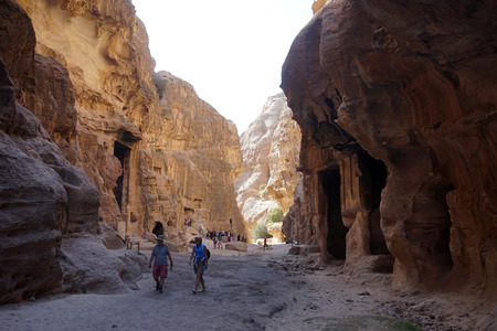 PETRA, JORDAN - CIRCA NOVEMBER 2018Tourists and rock temples in Small Petraのeditorial素材