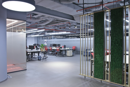 Interior of a modern office in a business center. Workplaces of company employees.のeditorial素材