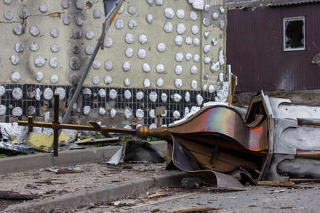 Gostomel, Kyiv region, Ukraine - 5 April 2022: War between Russia and Ukraine. The consequences of the war, the cars of civilians shot by the Russian army. Explosion-damaged cars and houses. ShapikMedia/Alexander Bordian/Stringerのeditorial素材