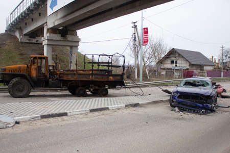Gostomel, Kyiv region, Ukraine - 5 April 2022: War between Russia and Ukraine. The consequences of the war, the cars of civilians shot by the Russian army. Explosion-damaged cars and houses. ShapikMedia/Alexander Bordian/Stringerのeditorial素材