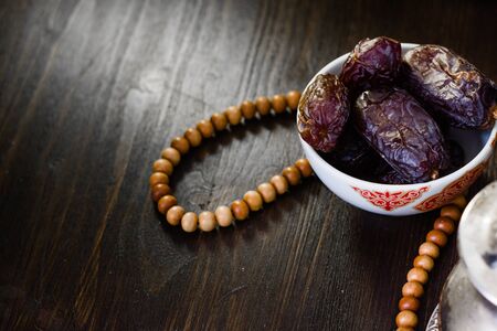 Islamic rosary and ramadan dates for iftar.の写真素材