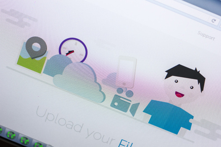 Ryazan, Russia - April 29, 2018: Homepage of Oload website on the display of PC, url - Oload.winのeditorial素材