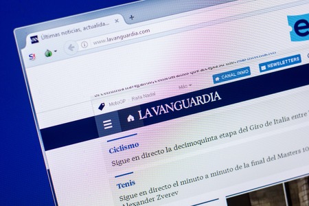 Ryazan, Russia - May 20, 2018: Homepage of LavanGuardia website on the display of PC, url - LavanGuardia.comのeditorial素材