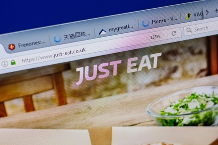 Ryazan, Russia - June 17, 2018: Homepage of Just-eat website on the display of PC, url - Just-eat.co.ukのeditorial素材