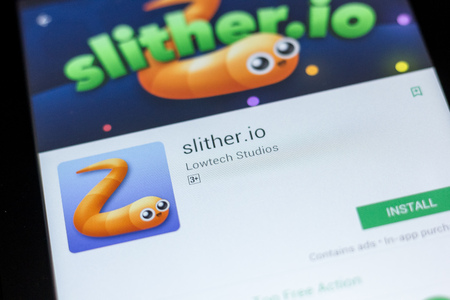 Ryazan, Russia - July 03, 2018: slitherio icon in the list of mobile appsのeditorial素材