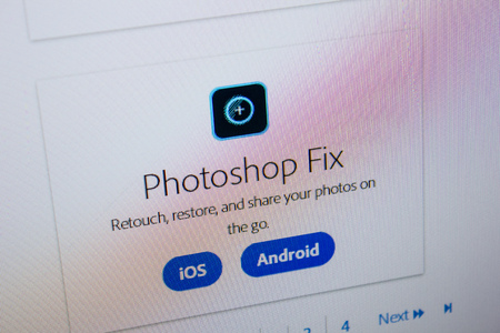 Ryazan, Russia - July 11, 2018: Adobe Photoshop Fix, software logo on the official website of Adobeのeditorial素材