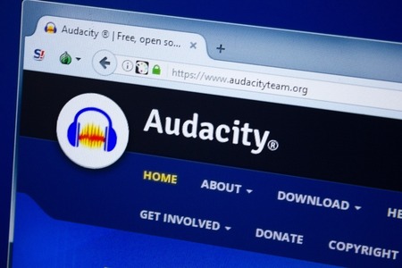 Ryazan, Russia - August 26, 2018: Homepage of Audacityteam website on the display of PC, Url - Audacityteam.org.のeditorial素材