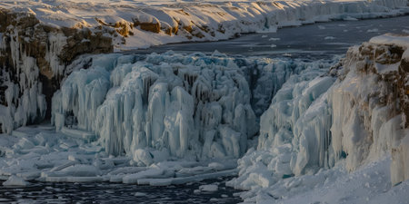Ice formations in Jokulsarlon glacier lagoon, Icelandの素材
