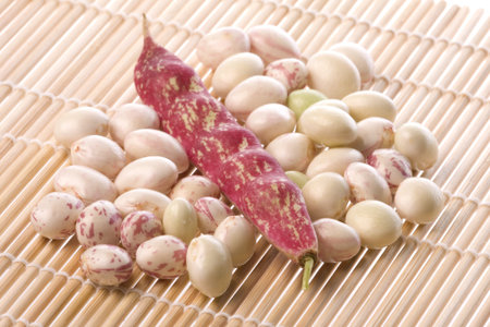 Image of fresh butter beans.