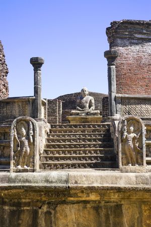 Image of the ancient Vatadage at Polonnaruwa, Sri Lanka. The Vatadage is a stupa house or relic shrine built around the 11th and 12th century AD. This is a UNESCO World Heritage site.の写真素材