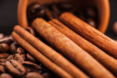 Cinnamon on wooden tableの写真素材