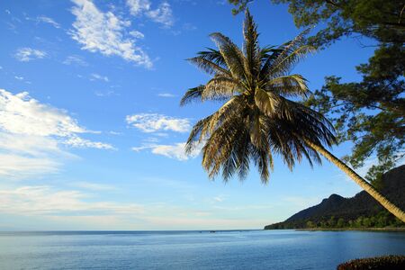Coast of peninsula Santubong with a view of the sea and mountain Santubong.

の写真素材