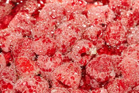 Raspberries with sugar 1