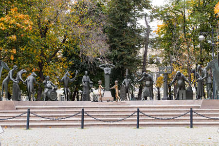 Moscow, Russia - October 8, 2020: sculptural composition "Children - victims of adult vices" in the park on Bolotnaya square. Author - sculptor Mikhail Shemyakinのeditorial素材