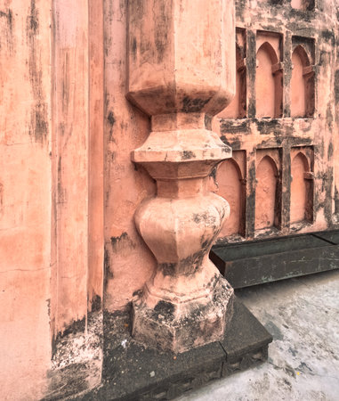 Close up of octagonal turrets or structural element of Mughal style Mosque at Dhakaの写真素材