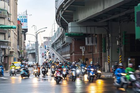 Taipei Bridge, Crowded of scooter in Taipei city.のeditorial素材