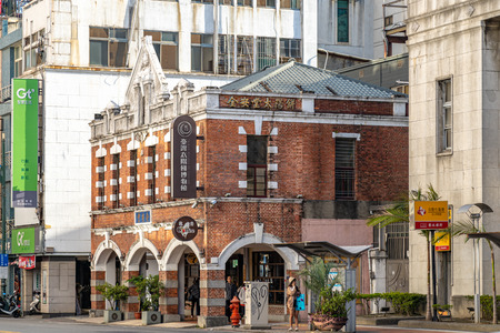 Taiwan Museum of Suncake ( Chuan-An Hall or Chuan An Tang ), historical building with brick walls, suncake, pineapp le shortcake, and souvenirs. Taichung, Taiwanのeditorial素材