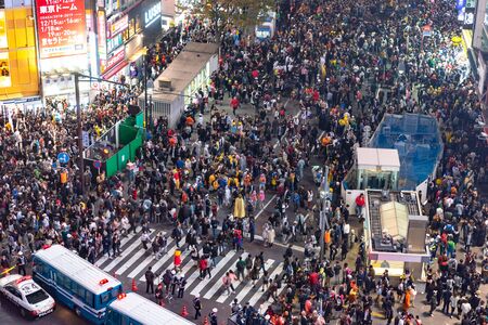 Unbelievable crowd of people in shibuya district during halloween celebration. Halloween has become a massive hit in Tokyo in recent years.のeditorial素材