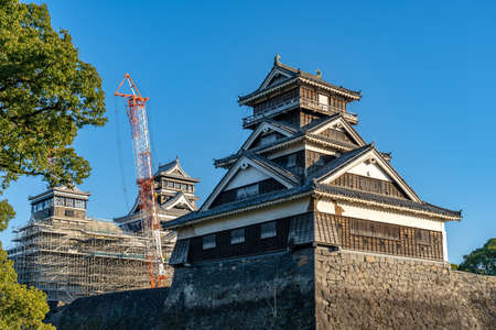 Kumamoto Castle in 2020. The castle sustained damage in earthquake on 2016. In the present the efforts to repair the castle have begun. Kumamoto Prefecture, Japanのeditorial素材