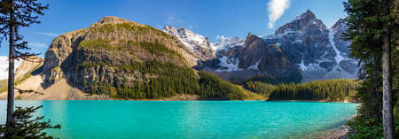 Moraine lake beautiful landscape in summer to early autumn sunny day morning. Sparkle turquoise blue water, snow-covered Valley of the Ten Peaks. Banff National Park, Canadian Rockies, Alberta, Canadaの写真素材