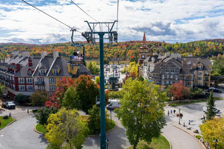 Mont-Tremblant, Quebec, Canada-October 1 2021: Sightseeing by cable car at Mont Tremblant Resort in autumn.のeditorial素材