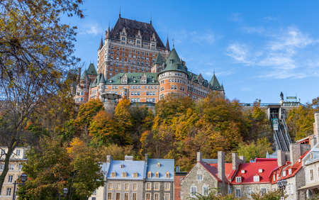 Quebec City Old Town in autumn season. Text in French is "Funicular".のeditorial素材