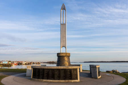 Richmond, BC, Canada-MAR 03 2021: Steveston Fisherman's Memorial. Garry Point Park in sunset time.のeditorial素材