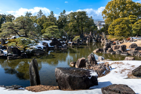 Nijo Castle Ninomaru Palace Garden with snow in winter. Kyoto, Japan.のeditorial素材