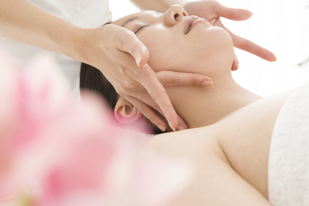 Woman to be massaging the contour Esteの写真素材