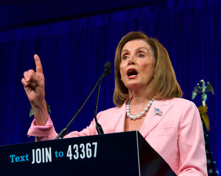 San Francisco, CA - August 23, 2019: Speaker of the House, Nancy Pelosi, speaking at the Democratic National Convention Summer Meeting in San Francisco, Californiaのeditorial素材