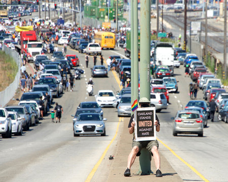 Oakland, CA - June 19, 2020: Workers at the Port of Oakland rallied for Juneteenth and call for police reform. Thousands marched through the streets of Oakland, past the Police Dept then to City Hall.のeditorial素材