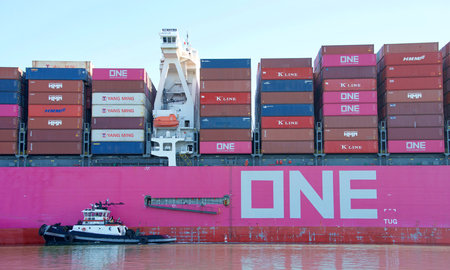 Oakland, CA - June 3, 2020: Cargo Ship ONE EAGLE departing the Port of Oakland. Ocean Network Express is a joint venture between Nippon Yusen Kaisha , Mitsui O.S.K. Lines and K Line.Â のeditorial素材