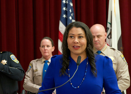 San Francisco, CA - April 28, 2023: Mayor Breed speaking about the new state public safety partnership announced by Gov Newsom that will target fentanyl trafficking and drug rings in San Francisco.のeditorial素材