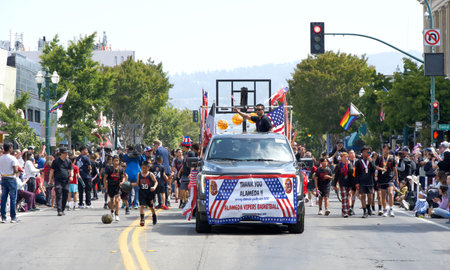 Alameda, CA - July 4, 2023: Alameda 4th of July Parade, one of the largest and longest Independence Day parade in the nation. Unidentified participants.のeditorial素材