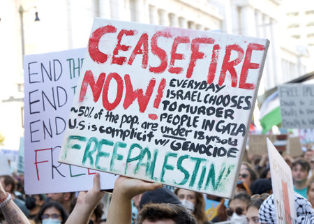 San Francisco, CA - Nov 4, 2023: Thousands of people protesting the war in Palestine. Rally at Civic Center and Marching down Market Street.のeditorial素材