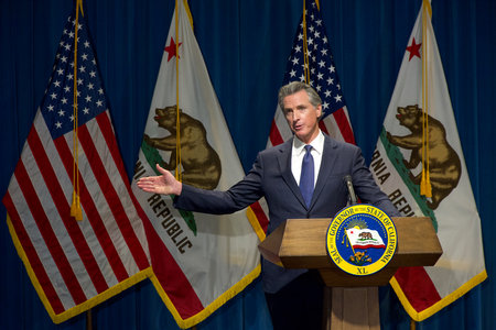 Sacramento, CA - Jan 10, 2024:  Governor Gavin Newsom introducing and discussing his 2024-25 state budge proposal and answering questions from reporters.のeditorial素材