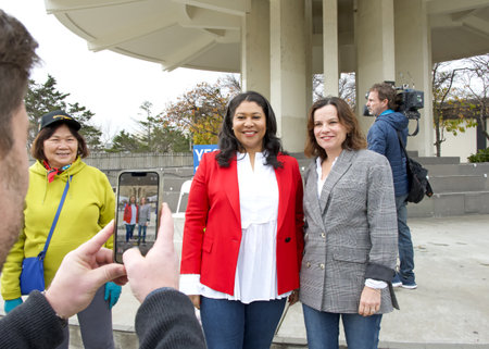 San Francisco, CA - Jan 6, 2024: Mayor London Breed taking selfies with constituents at her campaign kick off event in JapanTown.のeditorial素材