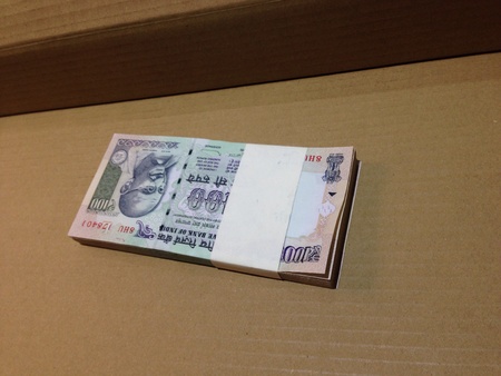 Money in the boxの素材